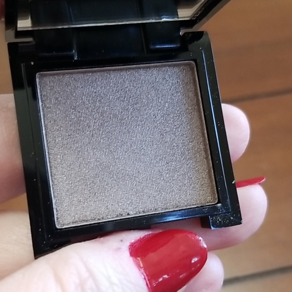 ๐ฆ MUSH A BOOM EYESHADOW - Picture 3 of 6